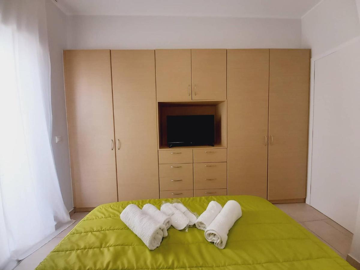 Popart -Spacious 3Rdfl 1Bdr W/Balcony/View Apartment Athens Luaran gambar